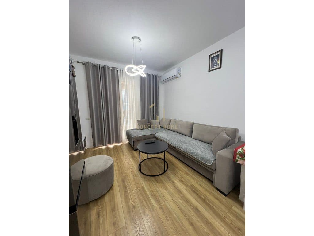 Jepet me qera apartament 1+1 ne 5 3