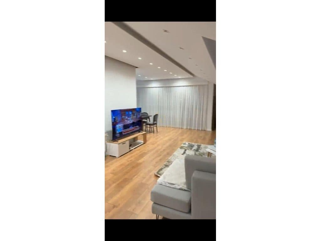 Jepet me qera Apartament 1+1 ne Paskuqan