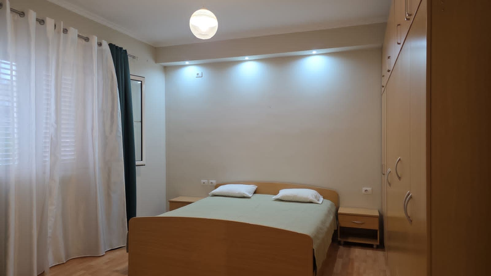 Apartament 2+1 Me Qira në Rruga e Elbasanit, Tiranë – 600€ | 110 m² 4