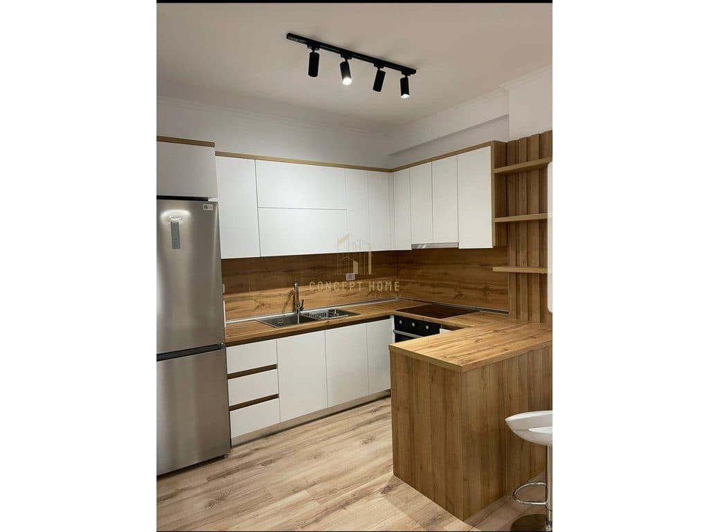 Shitet apartament 1+1 tek Ish Fusha e Aviacionit 3