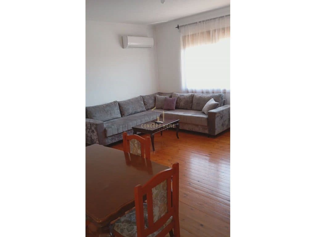 Jepet me qera shtepi private 2+1 tek Kodra e Priftit.