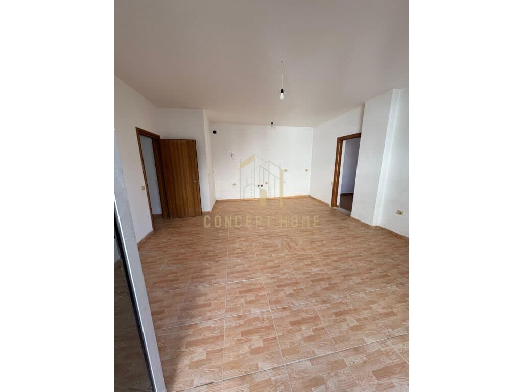 Shitet apartament OKAZION 3+1+2 prane Kodra e Diellit-193.000 euro 3