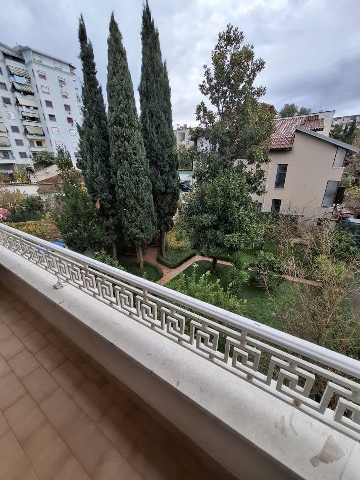 Apartament 3+1+2 Me Qera në Ali Demi, Tregu Elektrik - 800€ | 115 m²