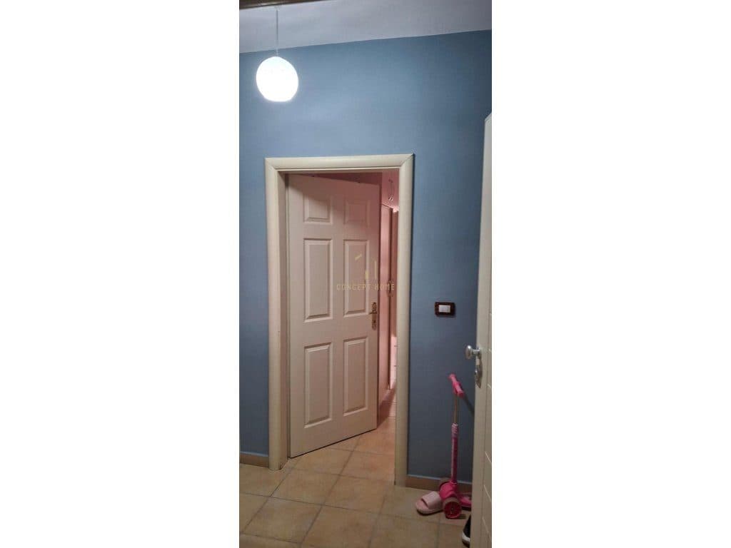 Jepet me qera Apartament 2+1 ne Astir 3