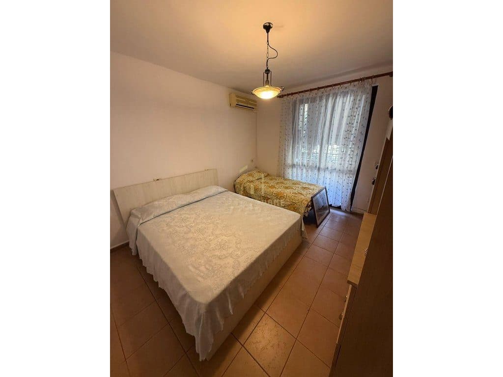 Jepet me qera apartament 1+1 tek 4