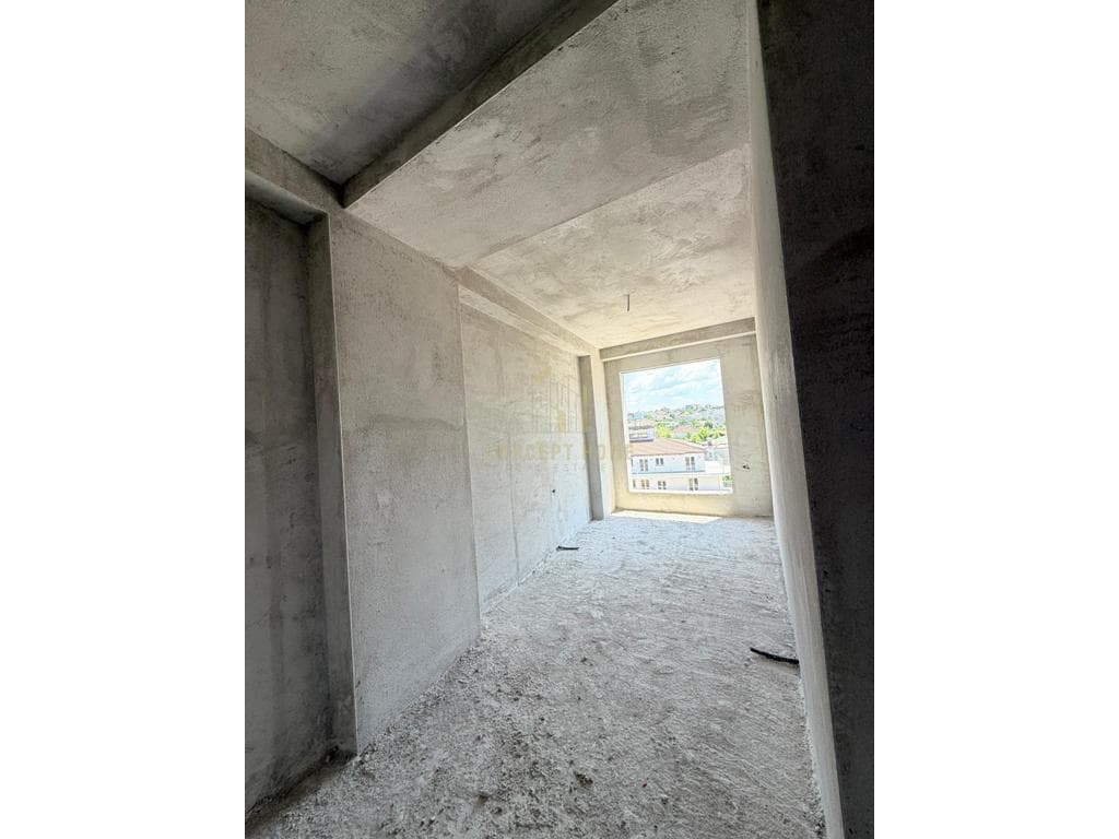 Shitet Apartament 2+1 ne 4