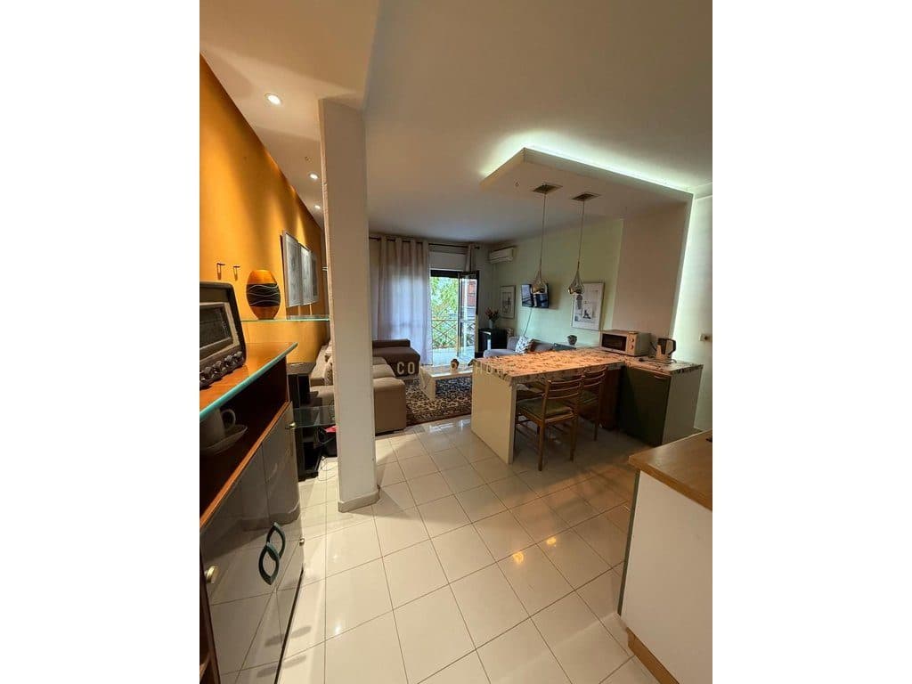 Jepet me qera apartment 1+1 Tek 21 Dhjetori