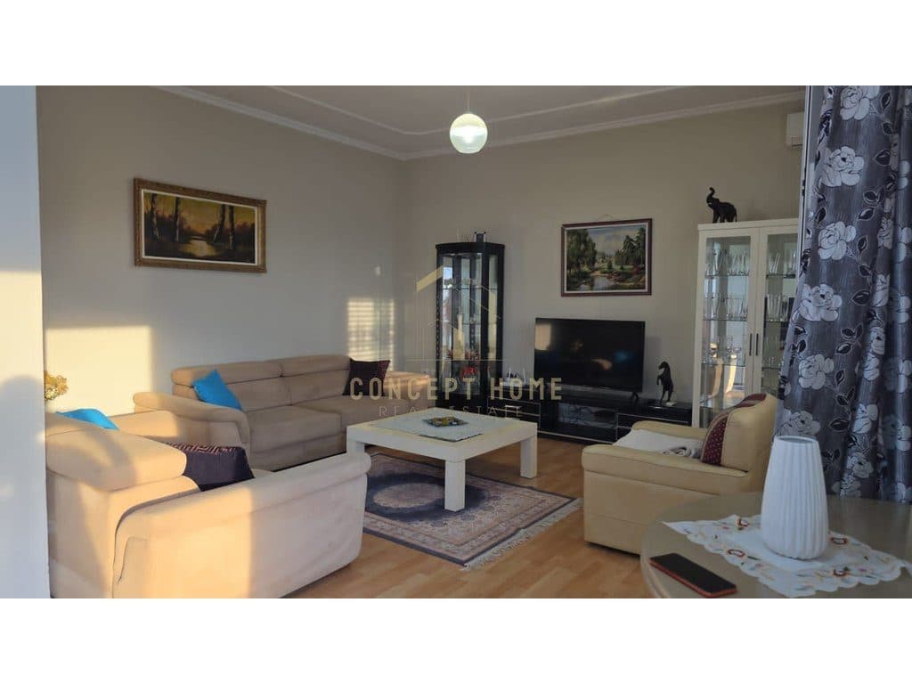 Apartament 2+1 Me Qira në Rruga e Elbasanit, Tiranë – 600€ | 110 m²