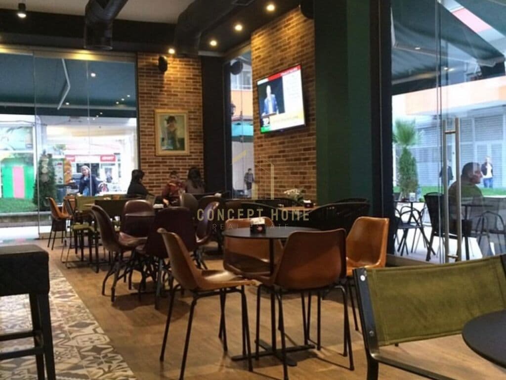 Bar/Kafe me Verande në Shitje - Rruga Jordan Misja, Tiranë 2