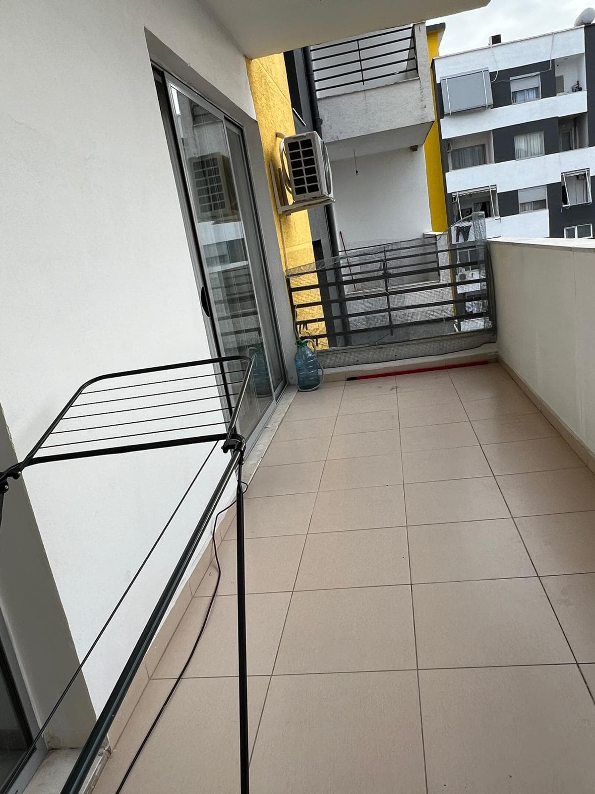 Shitet apartament 2+1 ne Kamez 4