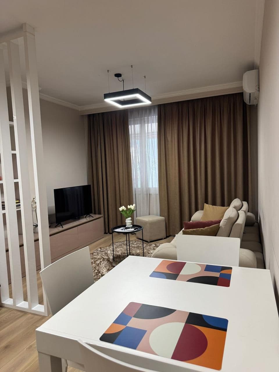 Jepet me qera apartament 1+1 Bllok 3