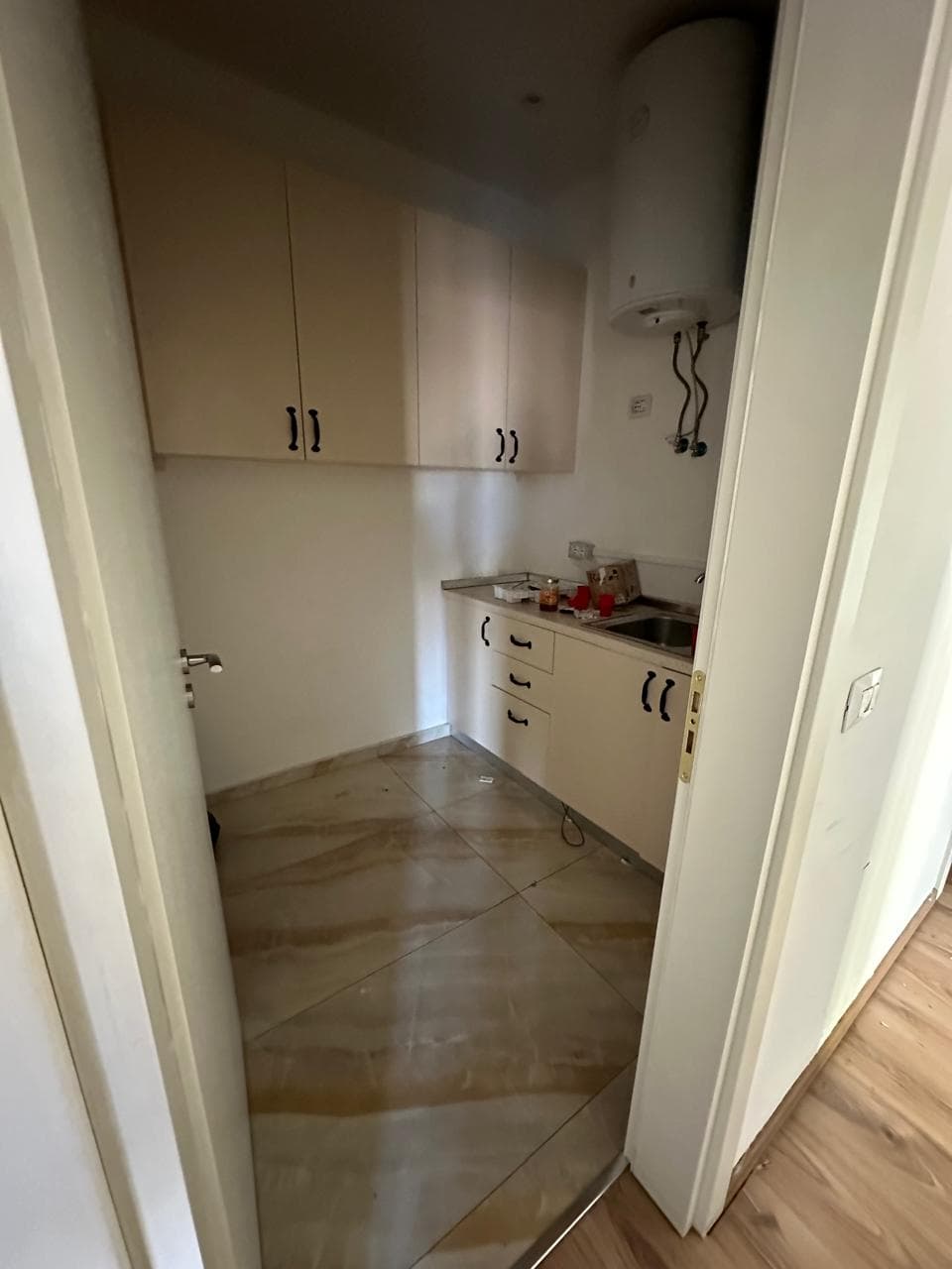 Apartament 2+1+2 Me Qira Për Zyra tek Zogu Zi "Ring Center" , Tiranë – 1200€ | 115 m² 4