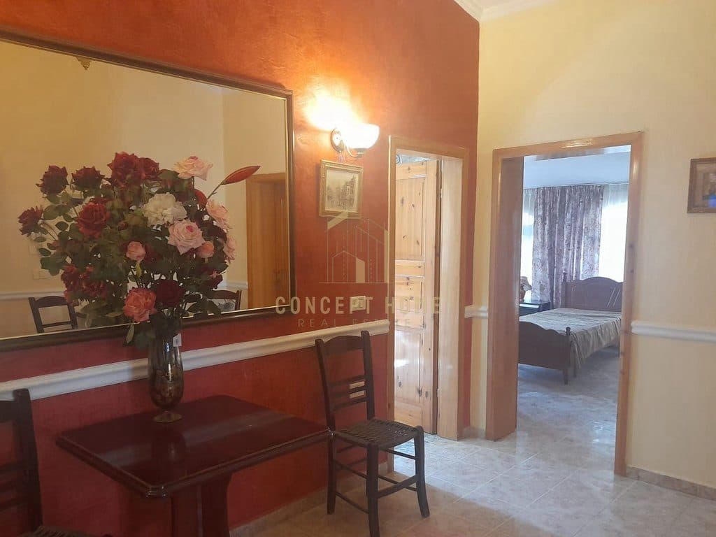 Jepet me qera Apartament 2+1 Te Kristal Center