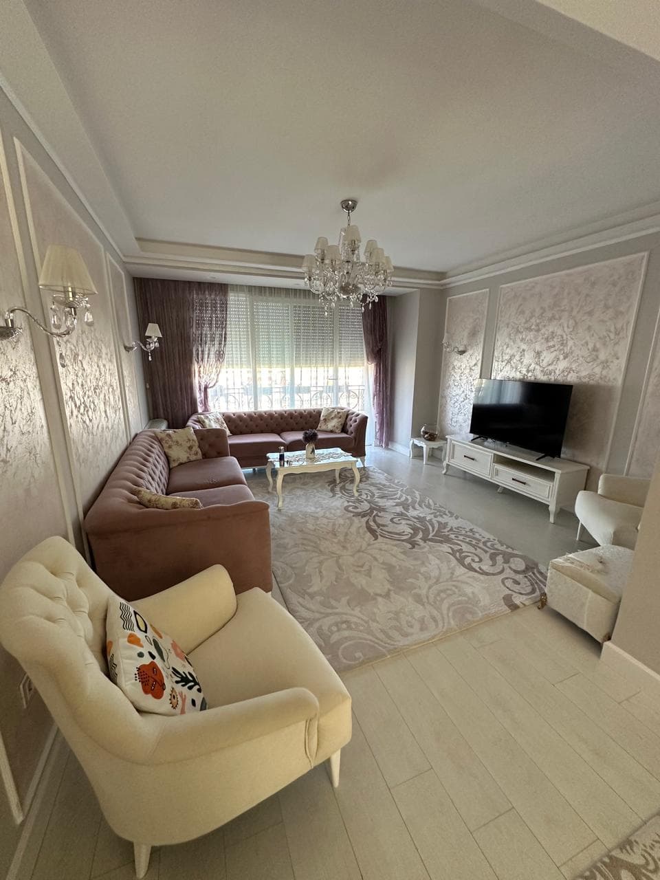Apartament 3+1+2 me qira në Kodra e Diellit, Tiranë - 1500€ | 158 m² 2