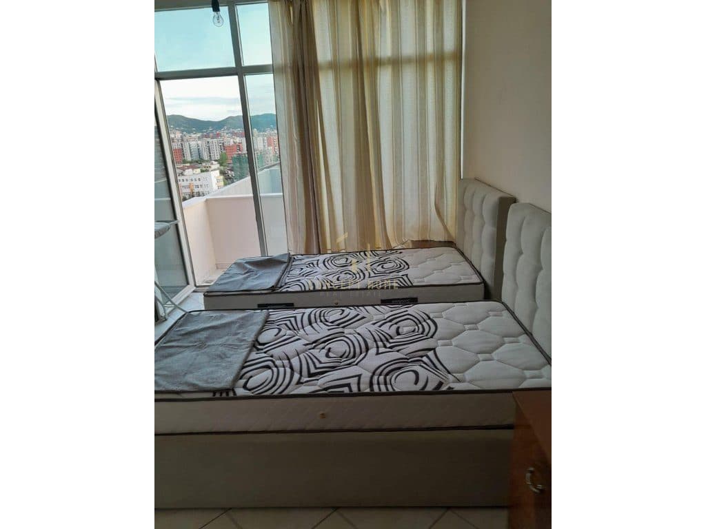 Shitet Apartament 2+1 ne Laprak rruga Dritan Hoxha 3
