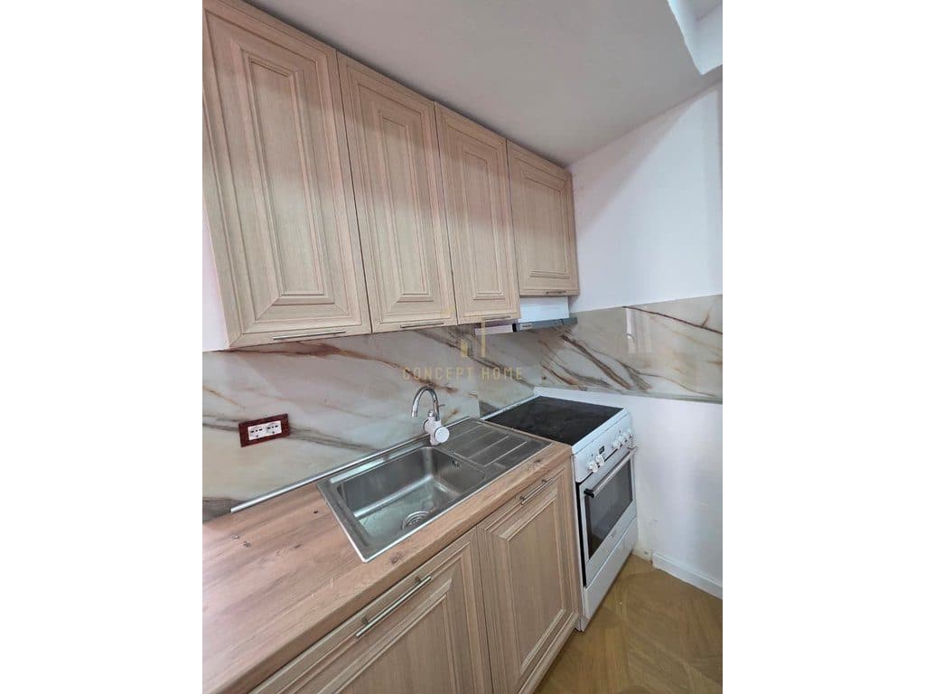Shitet apartament 2+1 tek 3