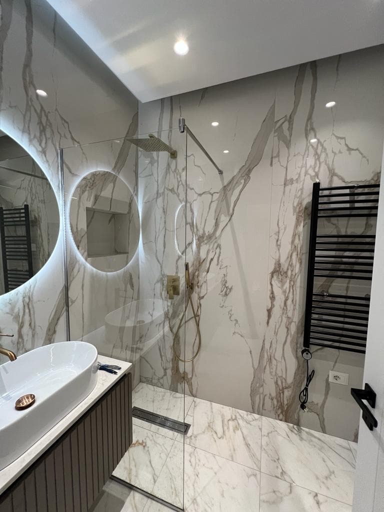 Jepet me qera super Apartament 2+1+2 tek Liqeni Artificial 2