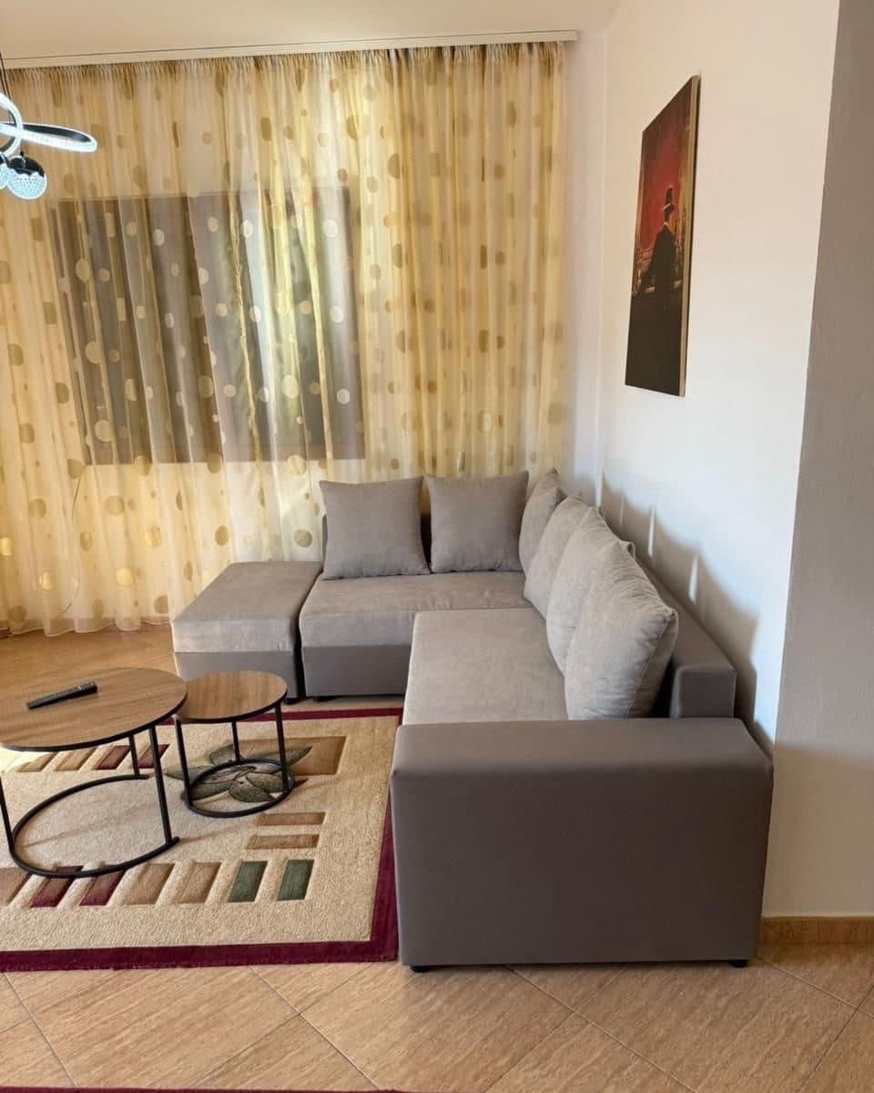 Jepet me qera apartament 3+1+2 tek Siri Kodra 2