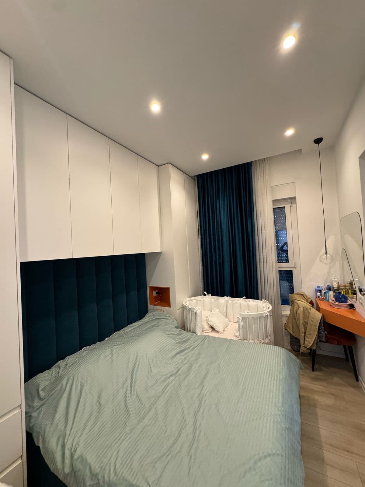Shitet Apartament 2+1 + Post Parkimi ne Ali Dem 4