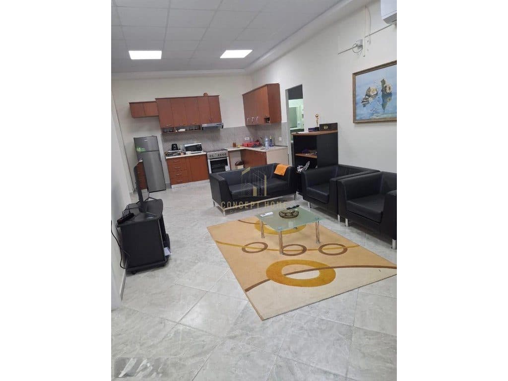 Jepet me qera apartament 2+1 Tek Blloku i Ambasadave