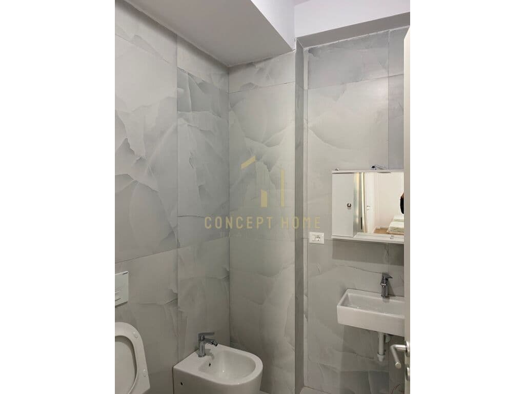 Shitet apartament 2+1+2 Ne Ali Dem tek kompleksi Kaimi 3