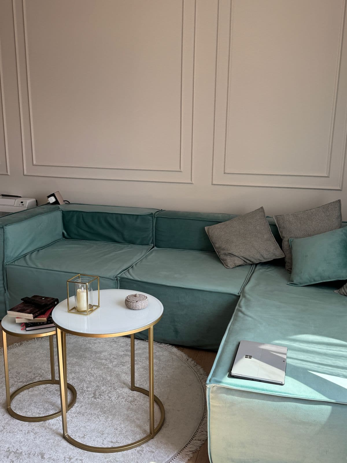 Shitet Apartament 2+1 tek Rruga e Kavajes 4