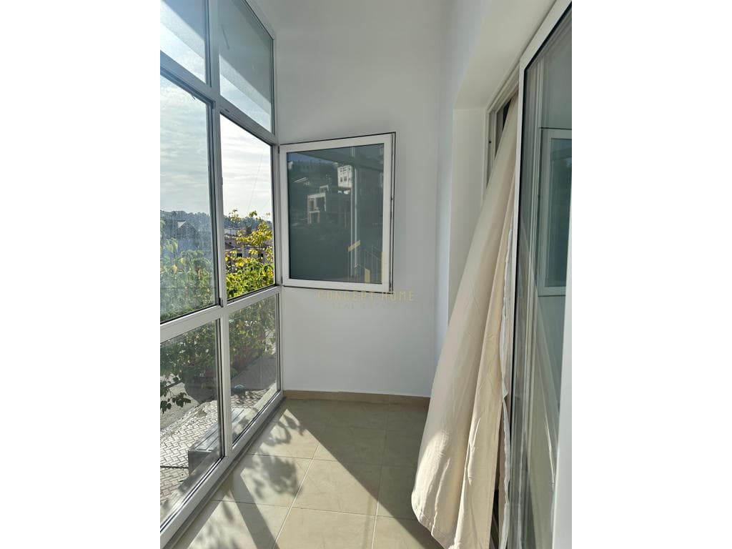 Jepet me qera Apartament 1+1 te Vilat Gjermane/Cmimi: 40.000 leke / Muaj 3