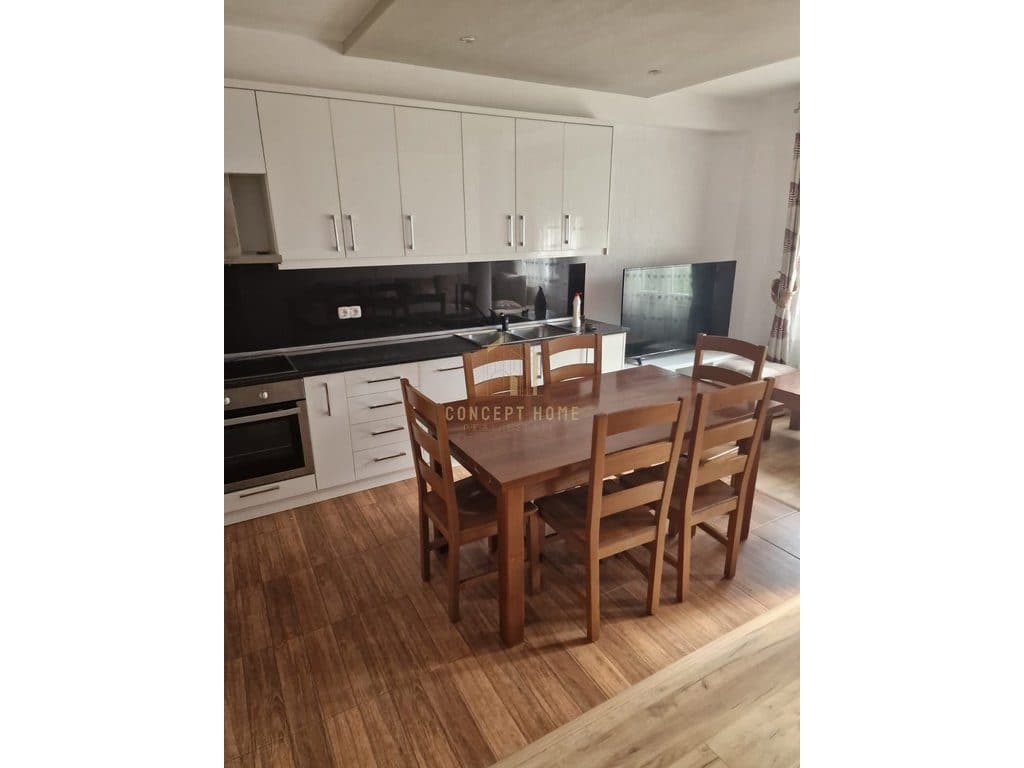 Apartament 2+1 me Qira në Rruga 5 Maji, Tiranë - 530€ | 100 m² 4