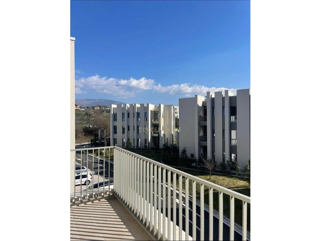 Jepet me qera apartament 2+1+2 tek Liqeni i Thate