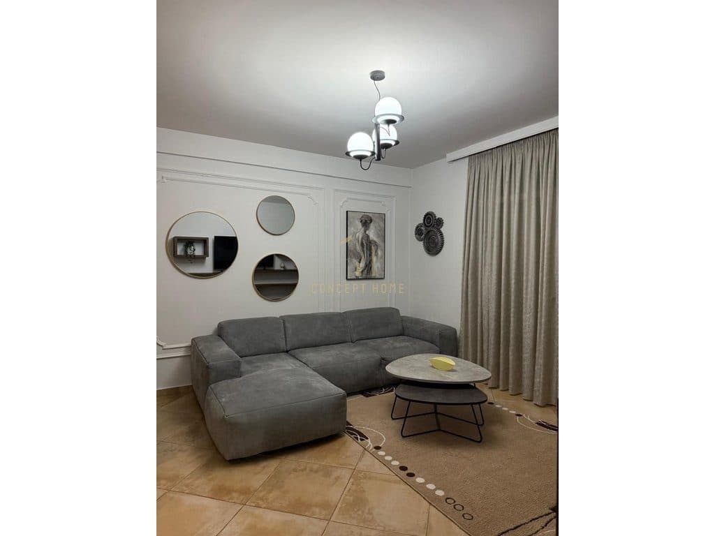 Jepet me qera apartament 1+1 tek