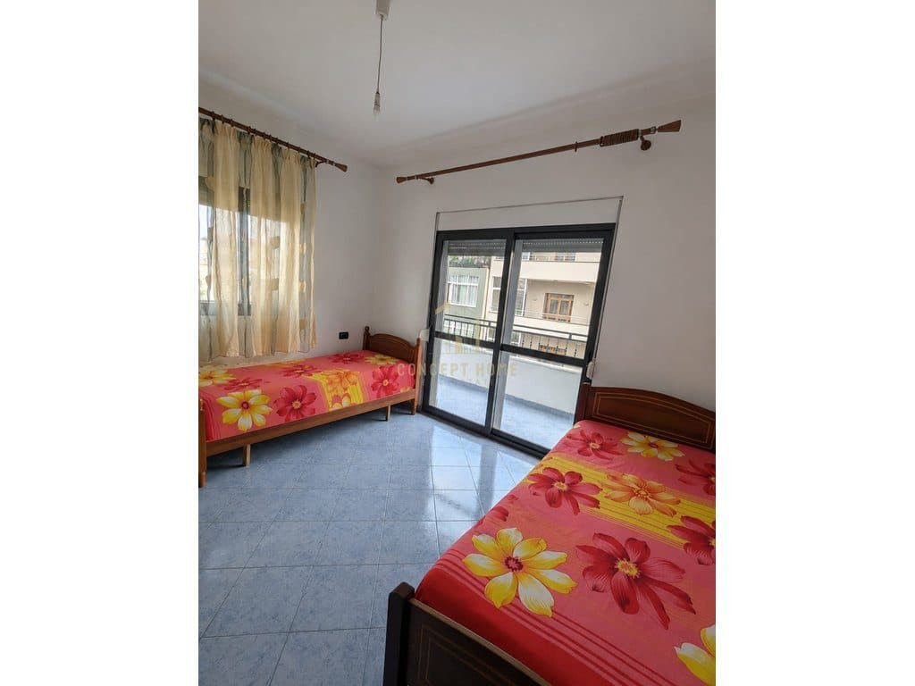 Jepet me qera qera Apartamenti 2+1 tek 4