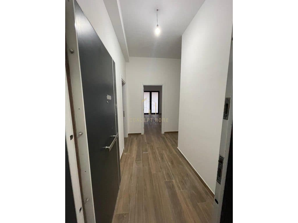 Apartament 2+1+2 Me Qira tek Farmacia 10 (Kompleksi Arlis), Tiranë - 620€ | 118 m²