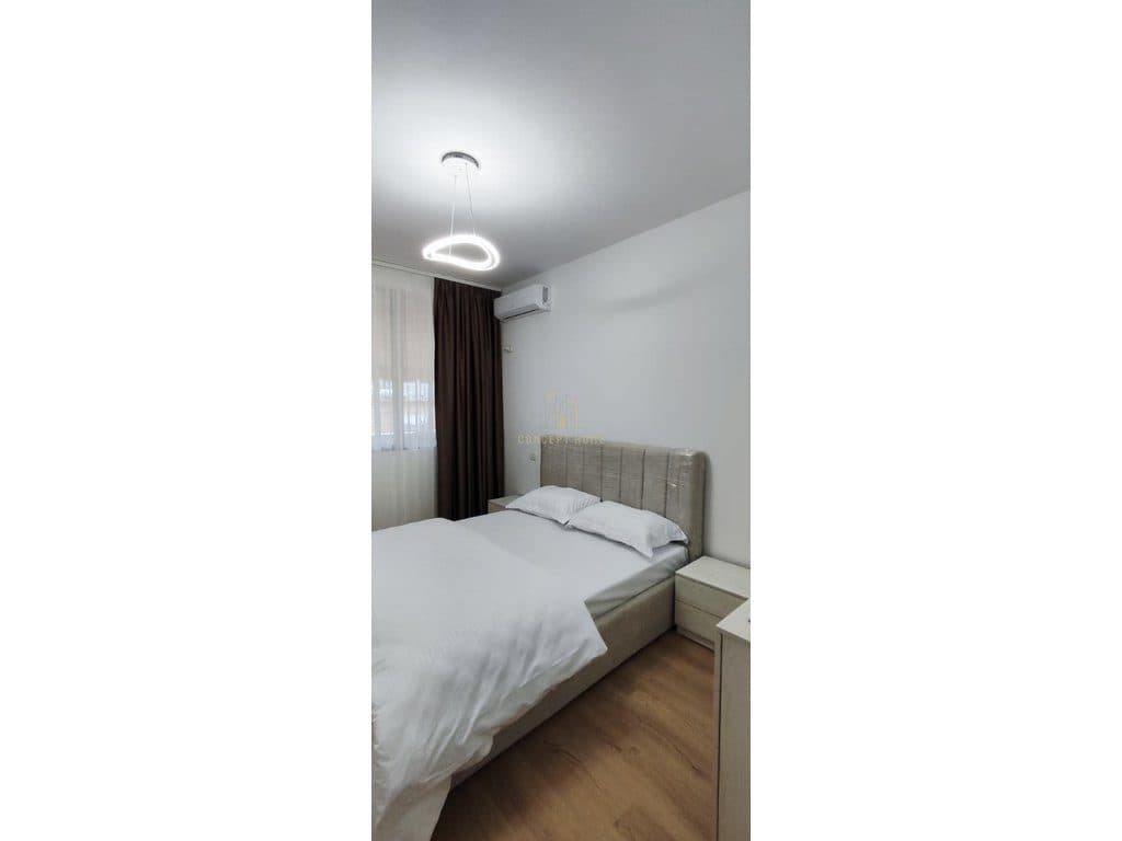 Jepet me qera Apartament 1+1 tek 4