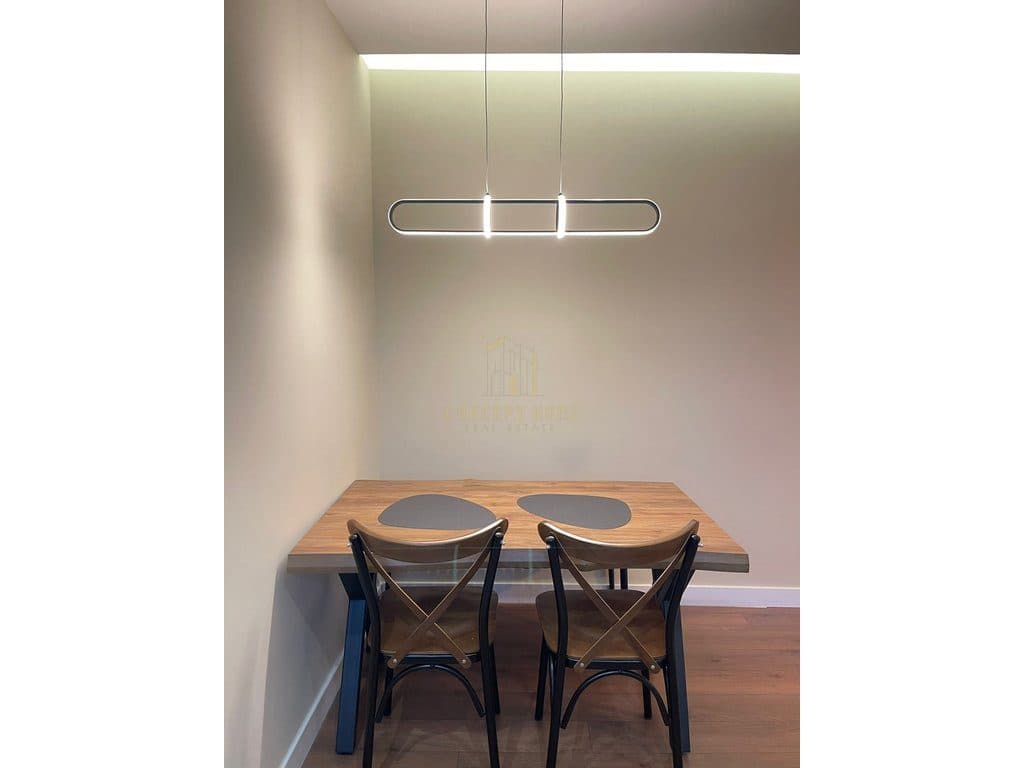 Jepet me qera apartament 2+1 ne 4