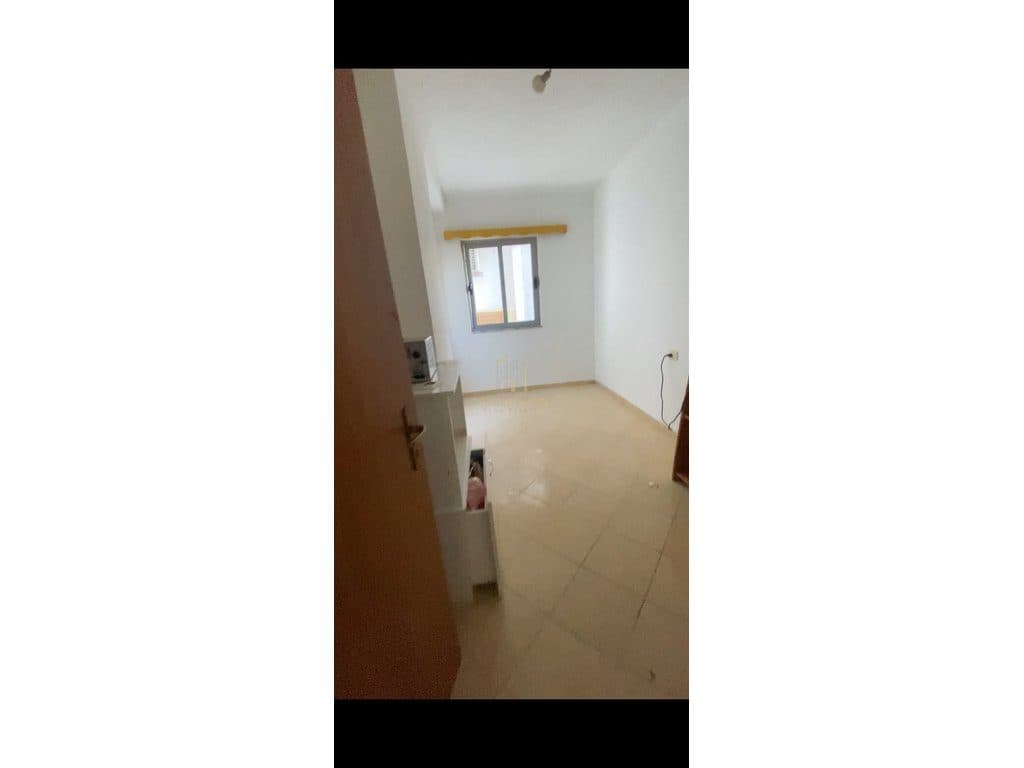 Jepet me qera apartament 2+1 tek Casa Italia 3