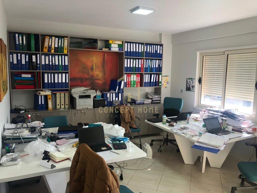 Apartament 2+1+2me qera Stacioni i Trenit 2