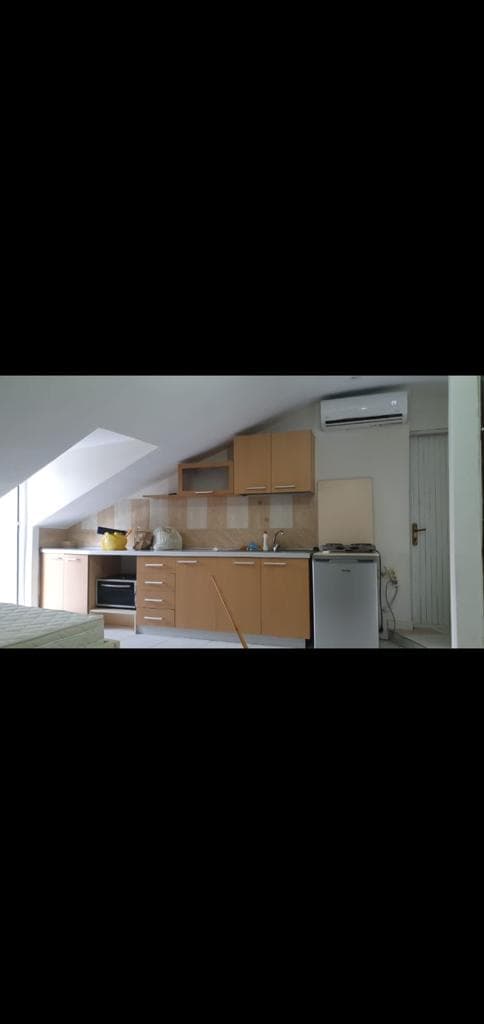 Jepet me qira garsionere tek Rr.Dervish Hima , prane stadumit Air Albania