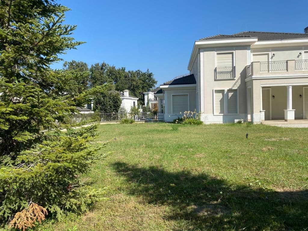 Vile me Qira tek Rolling Hills 1 , Tiranë - 5000€ | 598 m² 4