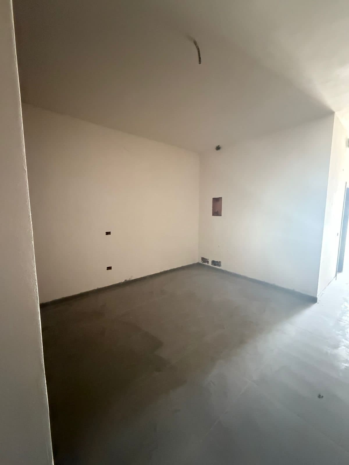 Jepet ambient me qira ne Paskuqan 3
