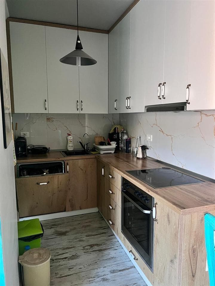 Jepet me qera super apartament 2+1 Te Komuna Parisit 3
