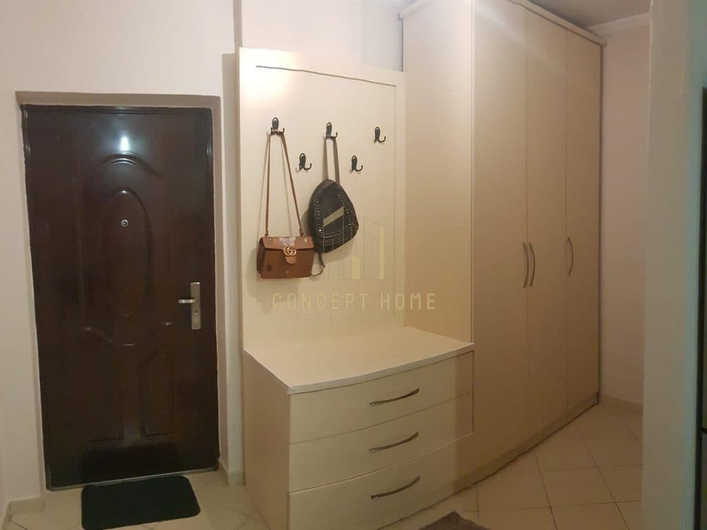 Jepet apartament me qera 2+1 ne 4