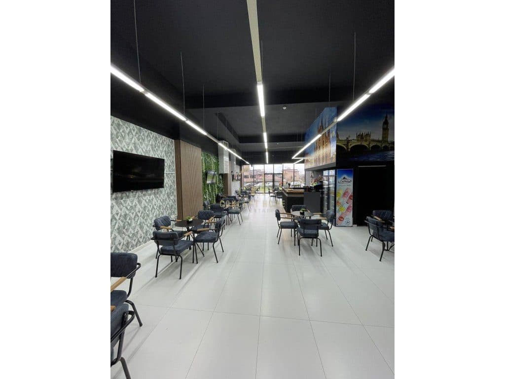 Ambient Multifunksional Me Qera tek Kompleksi INERTI shpk - 1100€ | Ambient 141 m² 3