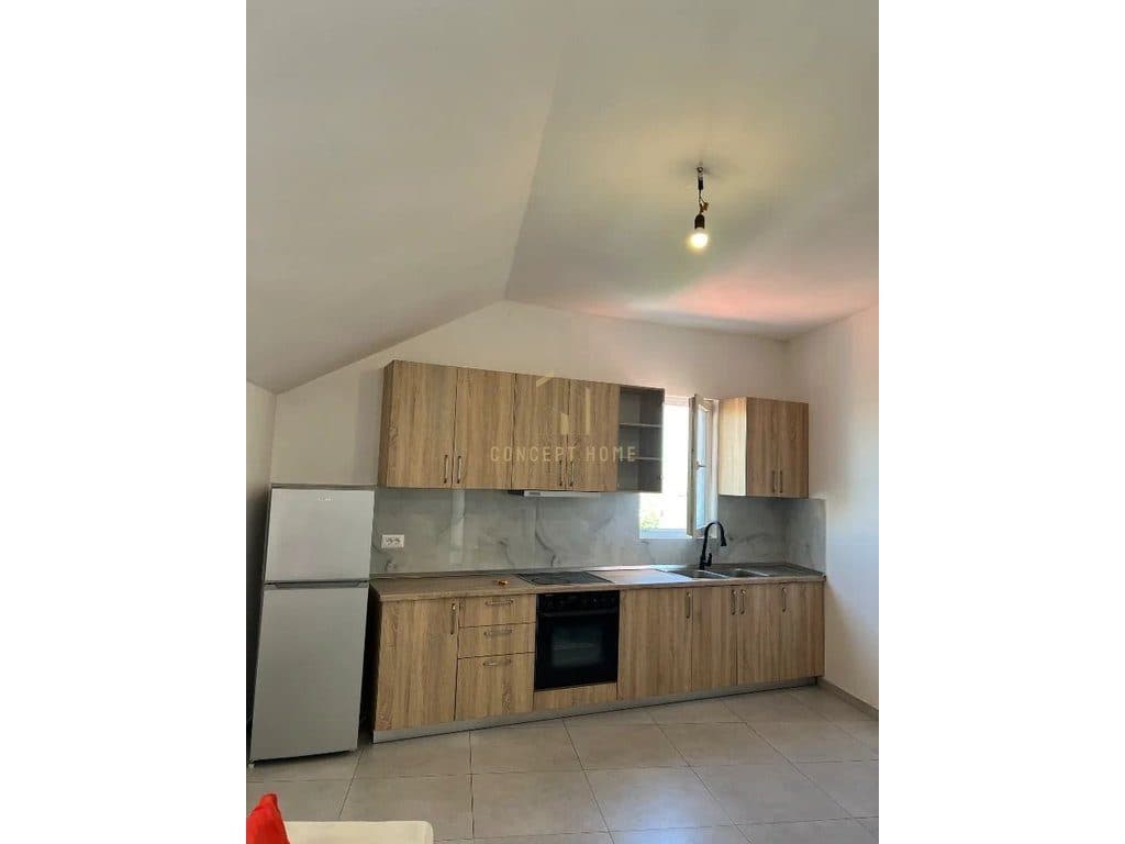 Jepet me qera apartament 2+1 ne Mistomam/Cmimi: 40,000 Leke/Muaj 2