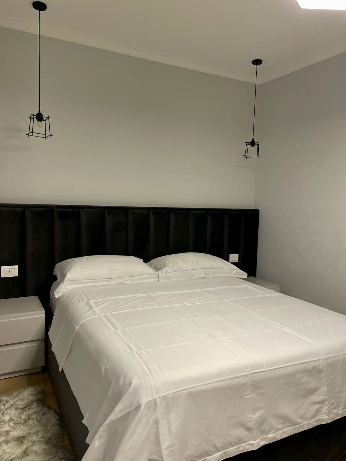 Jepet me qera Apartament 1+1 ne Bllok 2