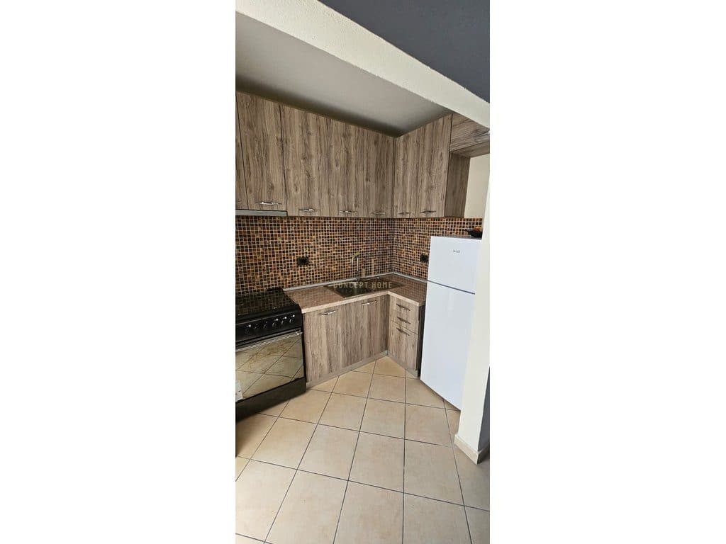 Jepet me qera apartamnet 2+1 Porcelan