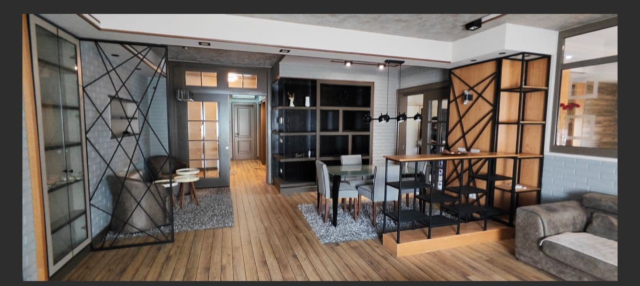 Shitet Super Apartament 4+1+2 ne Myslym Shyr 2