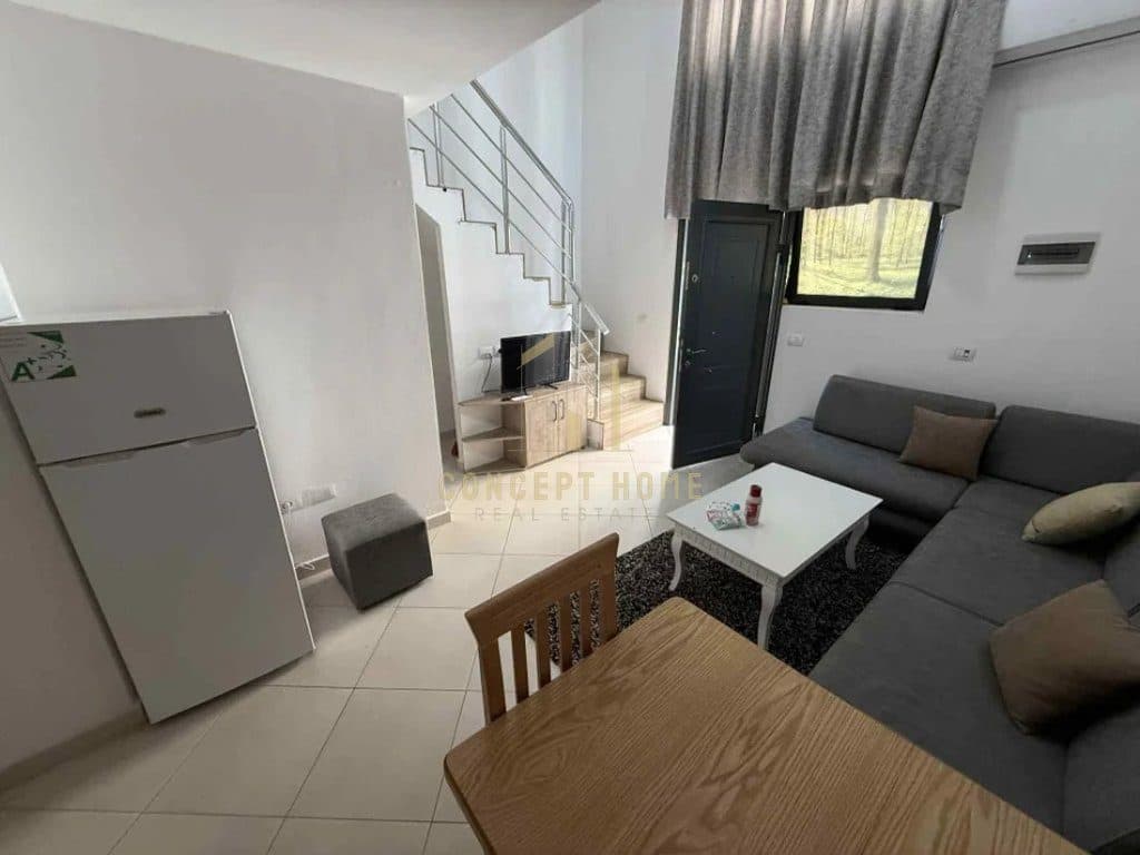 Jepet me qera apartament duplex 1+1