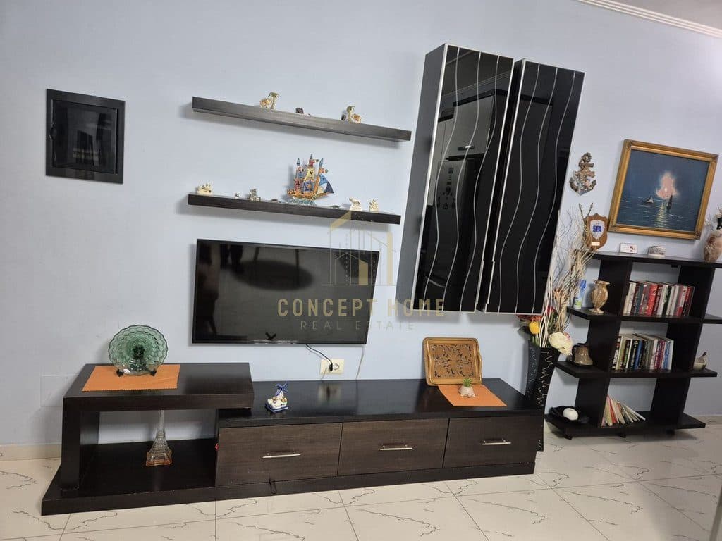 Jepet me qera Apartament 2+1 ne Ali Dem 3