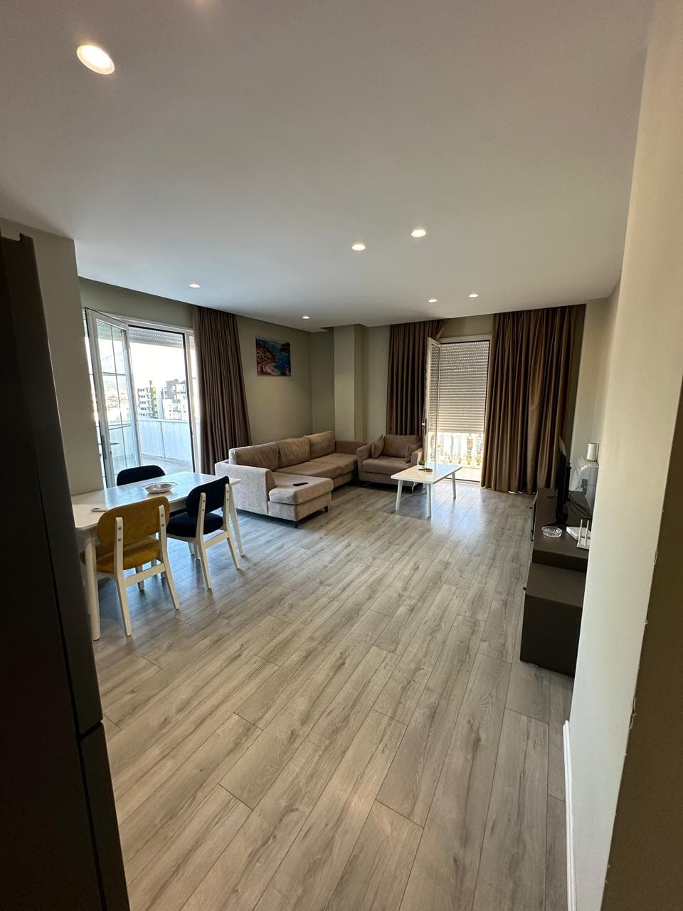 Apartament 2+1 me Qira në Kamëz - 600€ | 105 m²