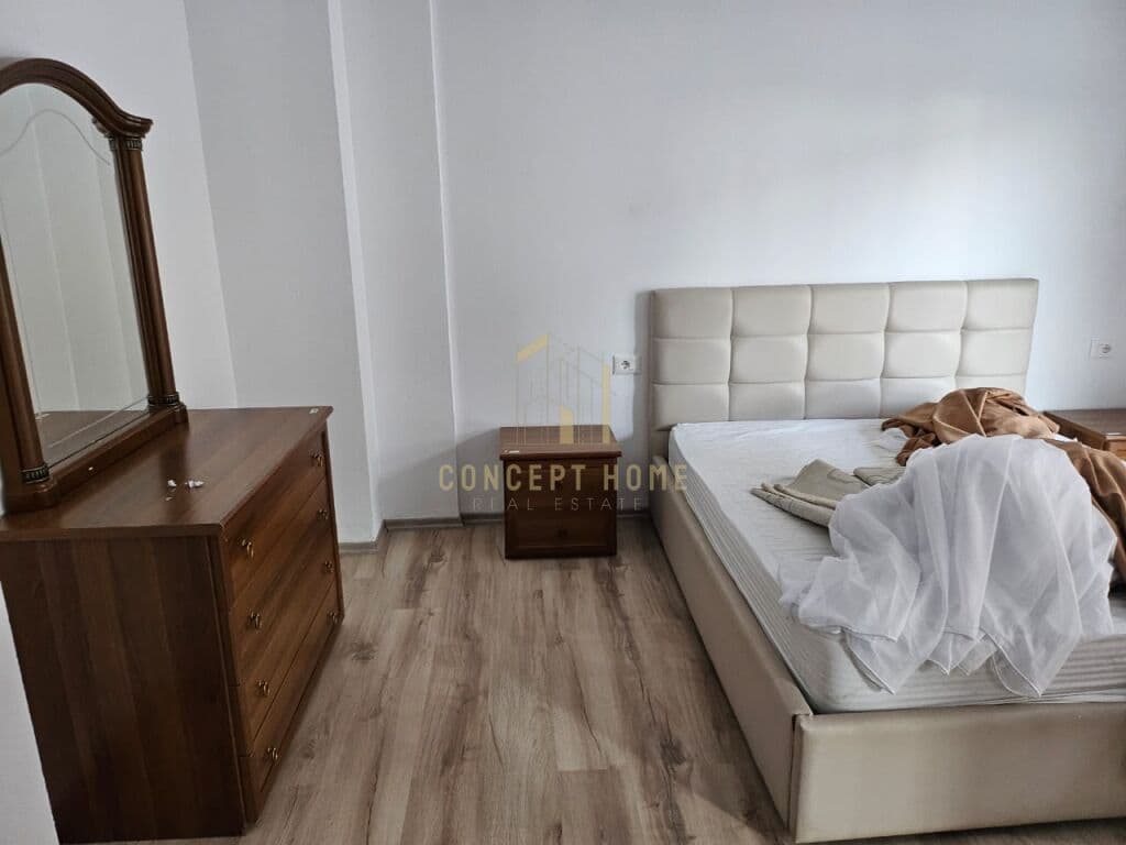 Jepet me qera Apartament 2+1 te Amerikan 3 3